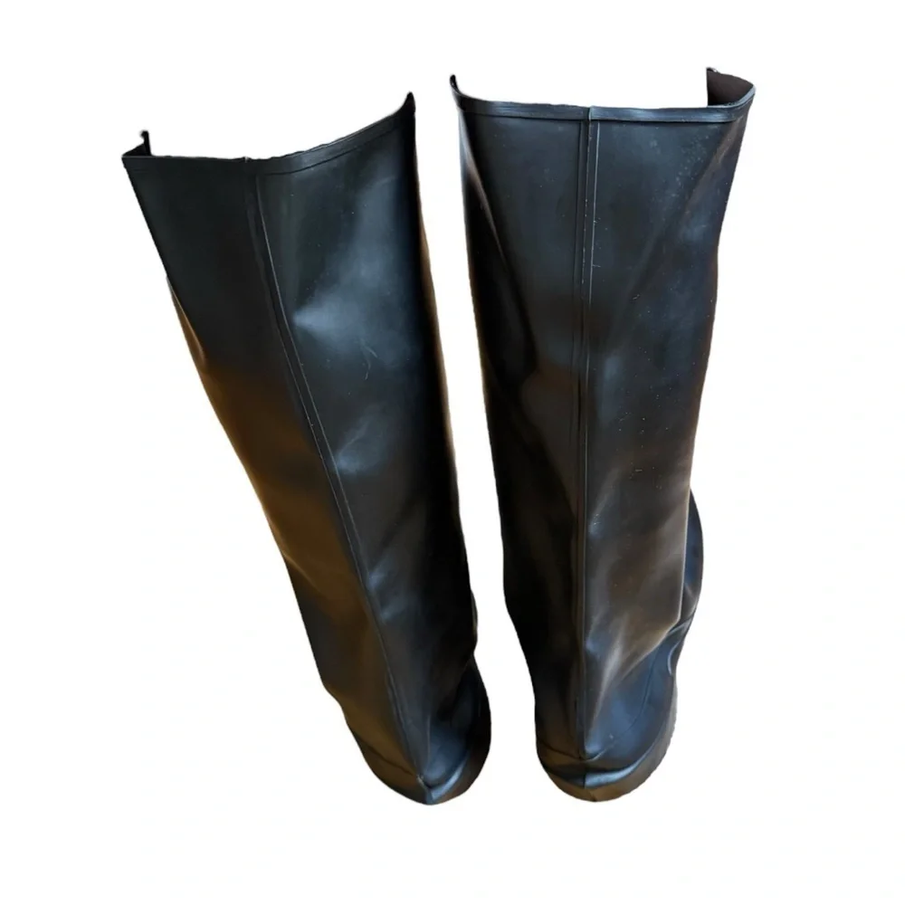 Tingley 1500 Heavy Duty Rubber Knee High Overboot Black Size Small Work Boots